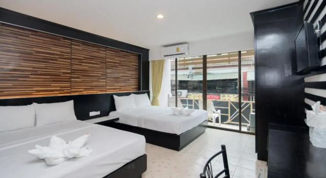 Четырёхместный номер Superior Royal Beach Residence, Patong Beach