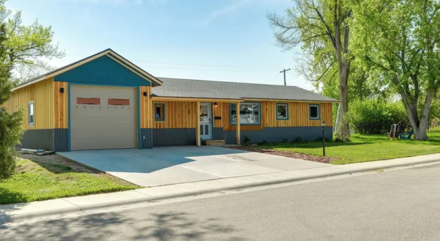 Family-friendly Lander Home Rental: Yard, Patio!, Varaa Lomakoti  