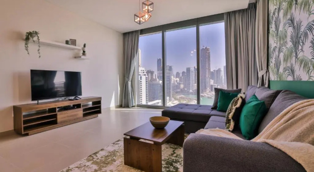 Апартаменты Luxurious Apartments Dubai Marina Views - Pool & Gym by Sojo Stays
