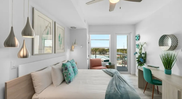 Dolphins Vacation Rental, Varaa Hotelli Hotellit Space Coast pysäköinnillä, Pysäköinti