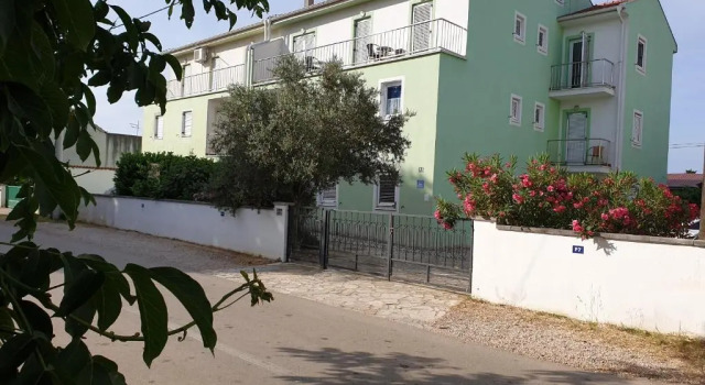 Elisabeth Your Place in the sun 2 Bedrooms Huge Terrace