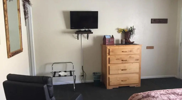Номер Standard с балконом Rocky Mountain Lodge