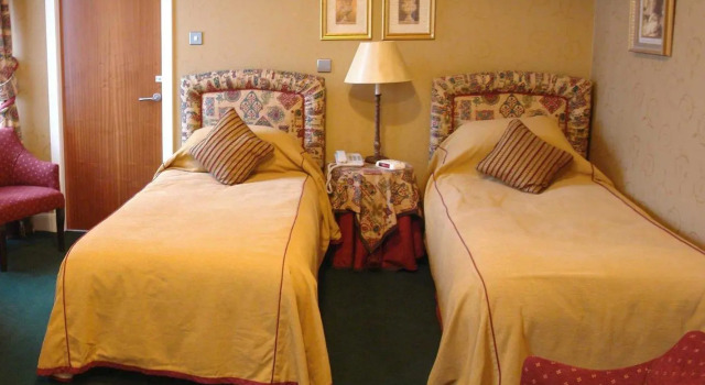 Трёхместный номер Standard Pentland Hotel