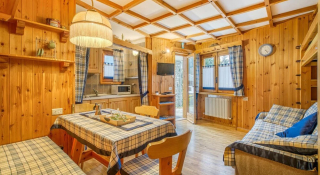 Beautiful Apartment in Ayas With Wifi, Забронировать Апартаменты/квартира Аяс Шамполюк, рядом с Подъемник Антаньод