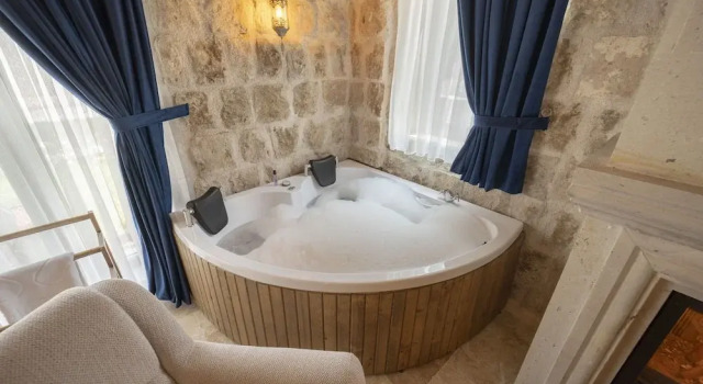 Люкс Deluxe с видом на сад Sv Valinor Stone House