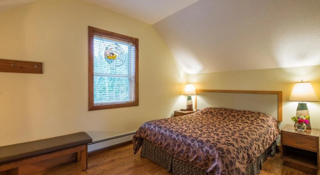 Kiwi Cove Lodge, Réserver Hôtel North Oyster Colombie-Britannique