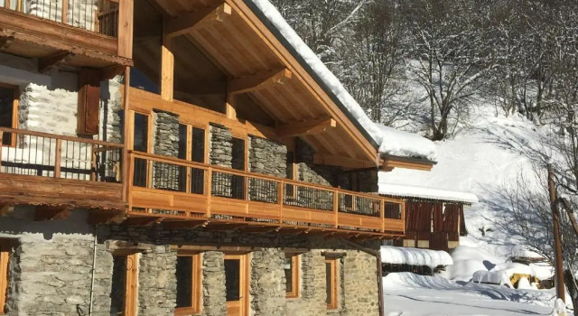 Chalet avec vue imprenable, Boek Chalet Montvalezan Rhone-Alpen., in de buurt van Eucherts Express-skilift