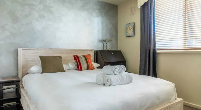 Charming 1 Bedroom Apartment in Vibrant South Yarra, Varaa Huoneisto South Yarra 