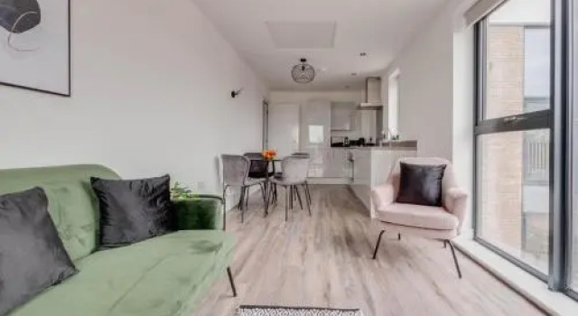 Pass the Keys Modern 2 Bedroom Apartment Manchester Media City