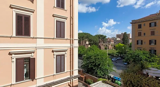 B&B Apiù, Забронировать Отель «постель и завтрак» Отели Рима 4 звезды, рядом с Piazza San Giovanni in Laterano, 4*