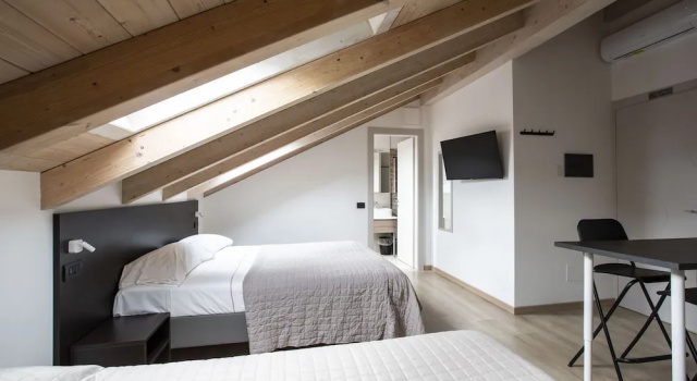 Трёхместный семейный номер Standard c 1 комнатой Il B&B di PIAZZA MOTTA