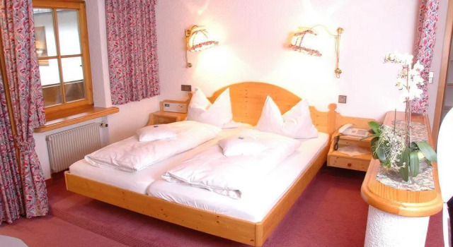Wellness-hotel Elisabeth, Reserva ahora Hotel Hoteles en Baden-Wurtemberg con piscina, Piscina