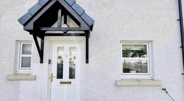 Boutique 3-bed Home with Free Parking in Glasgow