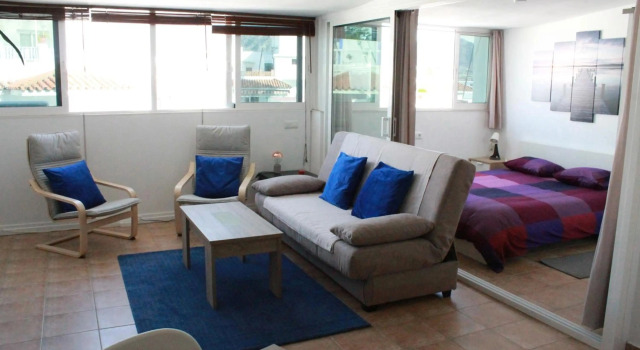 Apartment Sirena Beach, Забронировать Апартаменты/квартира Апартаменты Нерха, рядом с Церковь Эль-Сальвадор, Апартаменты/квартира