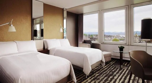 Двухместный номер Club с видом на озеро Zurich Marriott Hotel