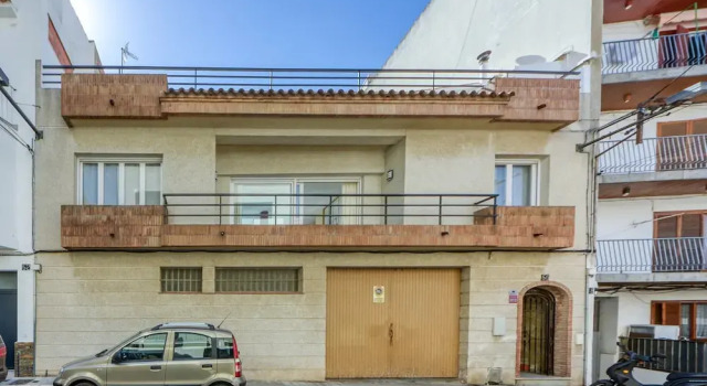 House in Roses Near Platja de Roses Beach, Забронировать Апартаменты/квартира Апартаменты Росас, рядом с Llit de Generala, Апартаменты/квартира