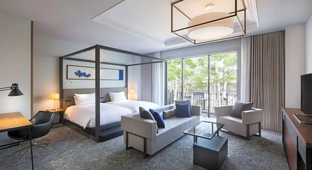 Номер Deluxe с балконом Kyukaruizawa Kikyo, Curio Collection by Hilton