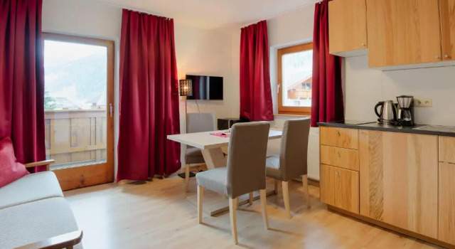 Tannheim, Prenota Hotel Hotel a Tirolo con parcheggio, Parcheggio