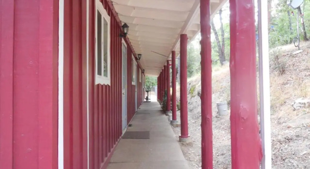 Номер Standard Yosemite Paradise Inn