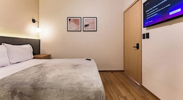 Номер Comfort Suites Monterrey by Escajal Rooms