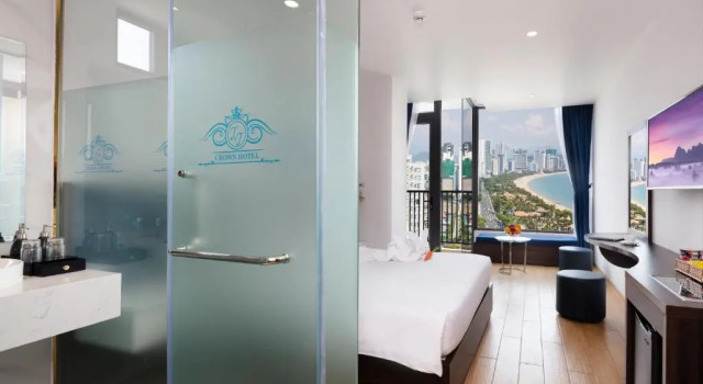 Двухместный номер Standard с видом на море Crown Hotel Nha Trang