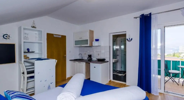 Студия Apartments Orange Tree