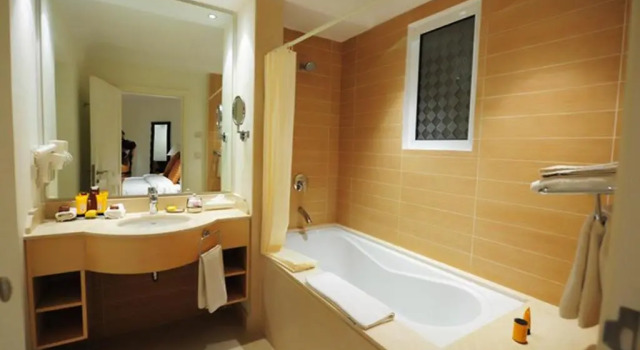 Вилла с 3 комнатами Vivienda Hotel Villas, Turki Al Awwal