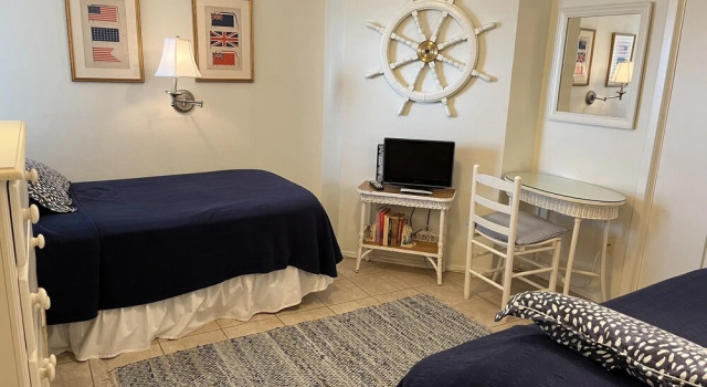 Beach House Unit #401 3 Bedroom Condo by RedAwning
