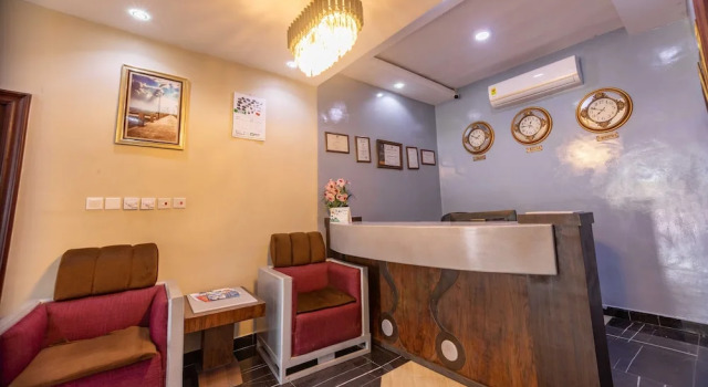 De-Kings Hotel, Buchen Sie Hotel Tarkwa Western region