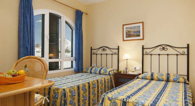Lara, Забронировать Отель Отели Корралехо 4 звезды, рядом с Papagayo Fitness Center, 4*