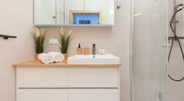 Warsaw Apartment With Parking by Renters, Prenota Appartamento Varsavia Masovia