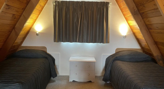 Mountain Chalets Motel