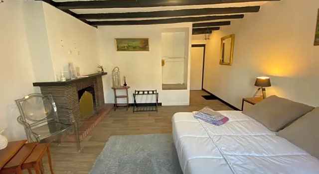Chambres indépendantes - LV 33, Брондау Қонақ үй Argenton-sur-Creuse Indre