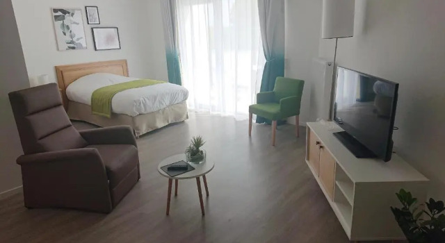 DOMITYS - Les Papillons d'Azur, Book Hotel Hoteller i Aisne med pool, Swimmingpool