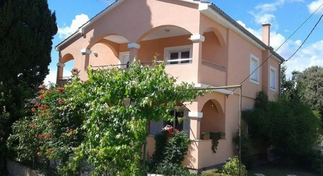 Апартаменты с 2 комнатами с балконом и с красивым видом из окна Apartments Lucija