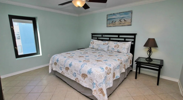 Номер Standard Island Winds West 280 by Youngs Suncoast