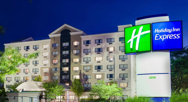 Кровать в общем номере Holiday Inn Express Hauppauge-Long Island by IHG