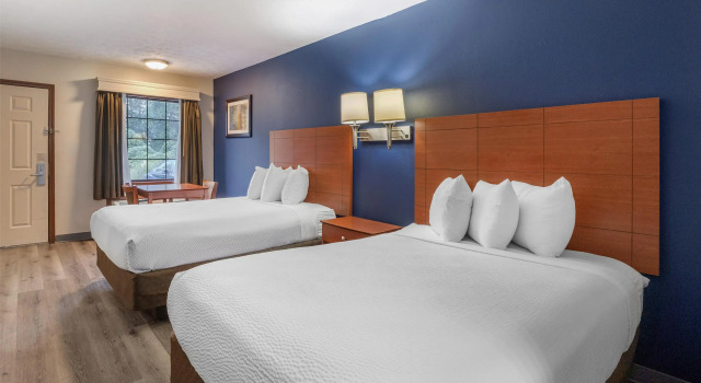 Четырёхместный номер Standard Best Western Acworth Inn