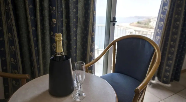 Standard- dobbelt værelse med havudsigt Sliema Chalet Hotel