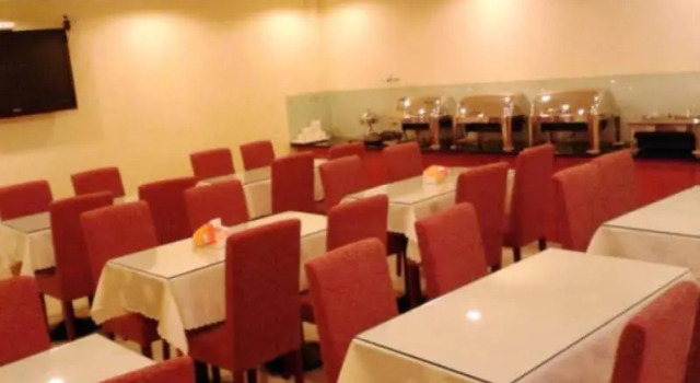 Hanting Hotel Hanzhong Central Plaza Branch, Prenota Hotel Hanzhong Shaanxi