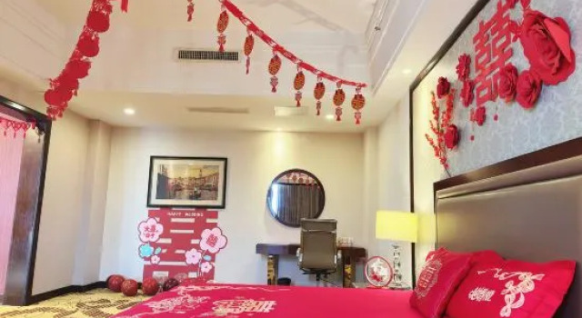Люкс Country Garden Phoenix Hotel Maoming