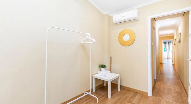 Belem Skinny House