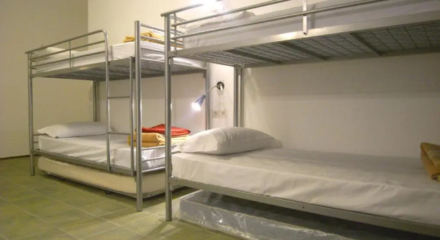 Seng i sovesal (sovesal til mænd) Hostel Colours