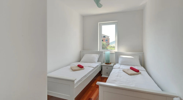 Apartments Zrinka
