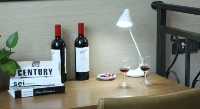 Люкс Deluxe Rhine Jasmine Holiday Hotel Liuyang