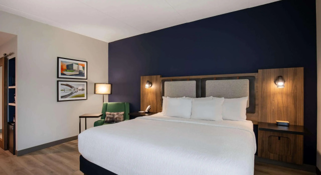 La Quinta Inn & Suites by Wyndham Chattanooga Downtown/South, Rezervasyon Otel Southside Chattanooga