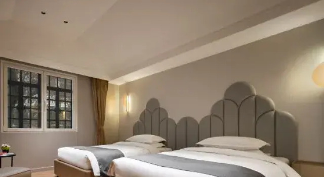 Двухместный люкс Xinhua Garden Hotel