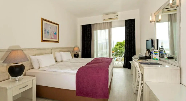 Двухместный номер Standard с видом на море CHARM BEACH HOTEL