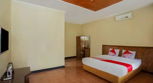 Capital O 3094 Hotel Cleopatra, Book Hotel Hoteller i Cisolok med pool, Swimmingpool
