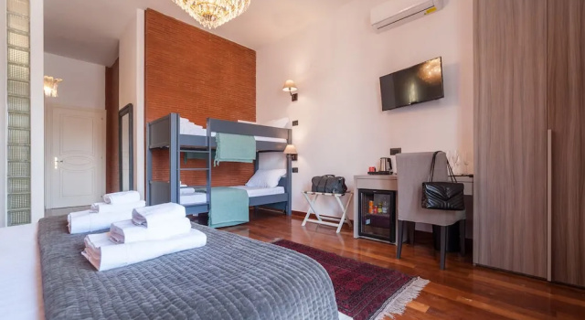 Четырёхместный номер Superior с видом на город Dream House Pompei